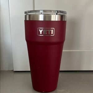 YETI Crimson 26oz Travel Cup